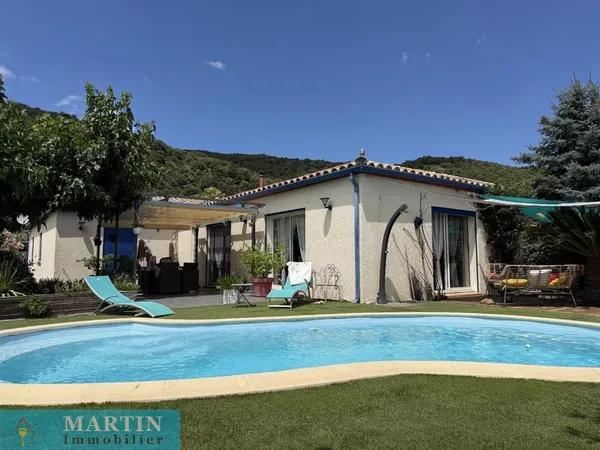 VILLA 5 PIECES PLEIN PIED 4 FACES PISCINE
