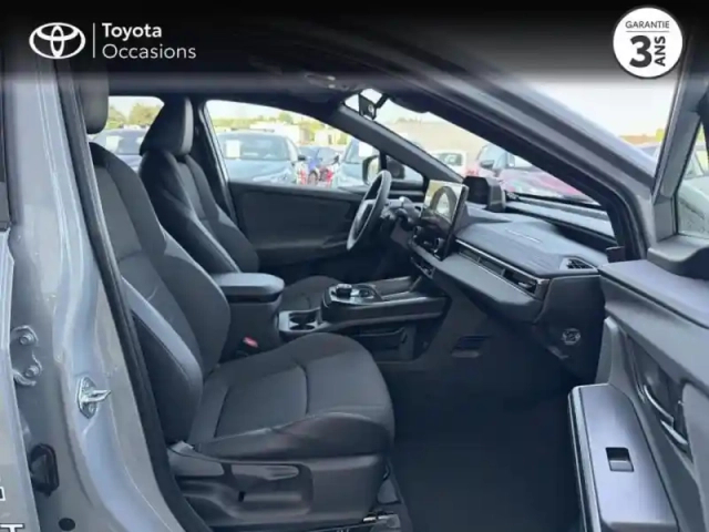 Toyota C-Hr + 224ch 77kwh design grande autonomie ng25 — photo 6