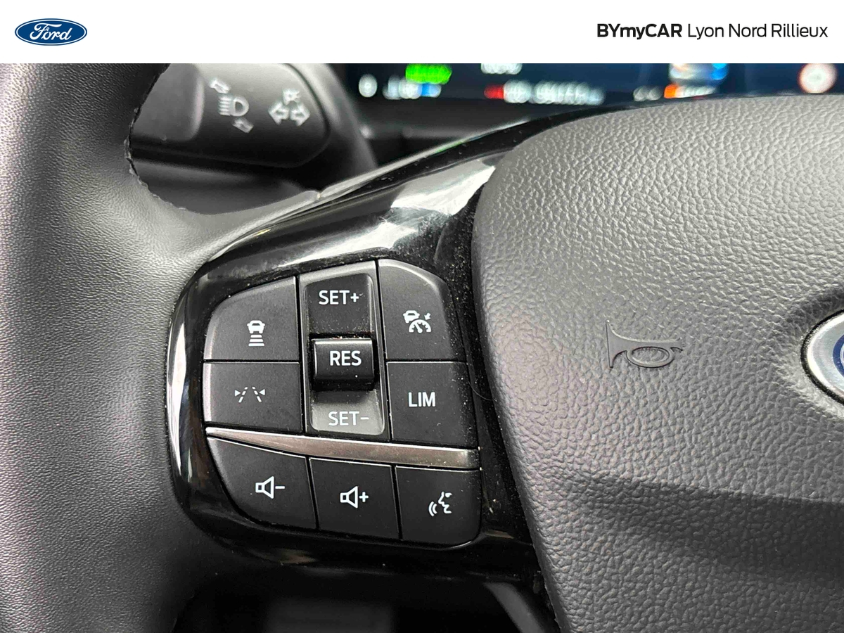 Ford Kuga 2.5 Duratec 180 ch FlexiFuel FHEV E85 Powershift — photo 35