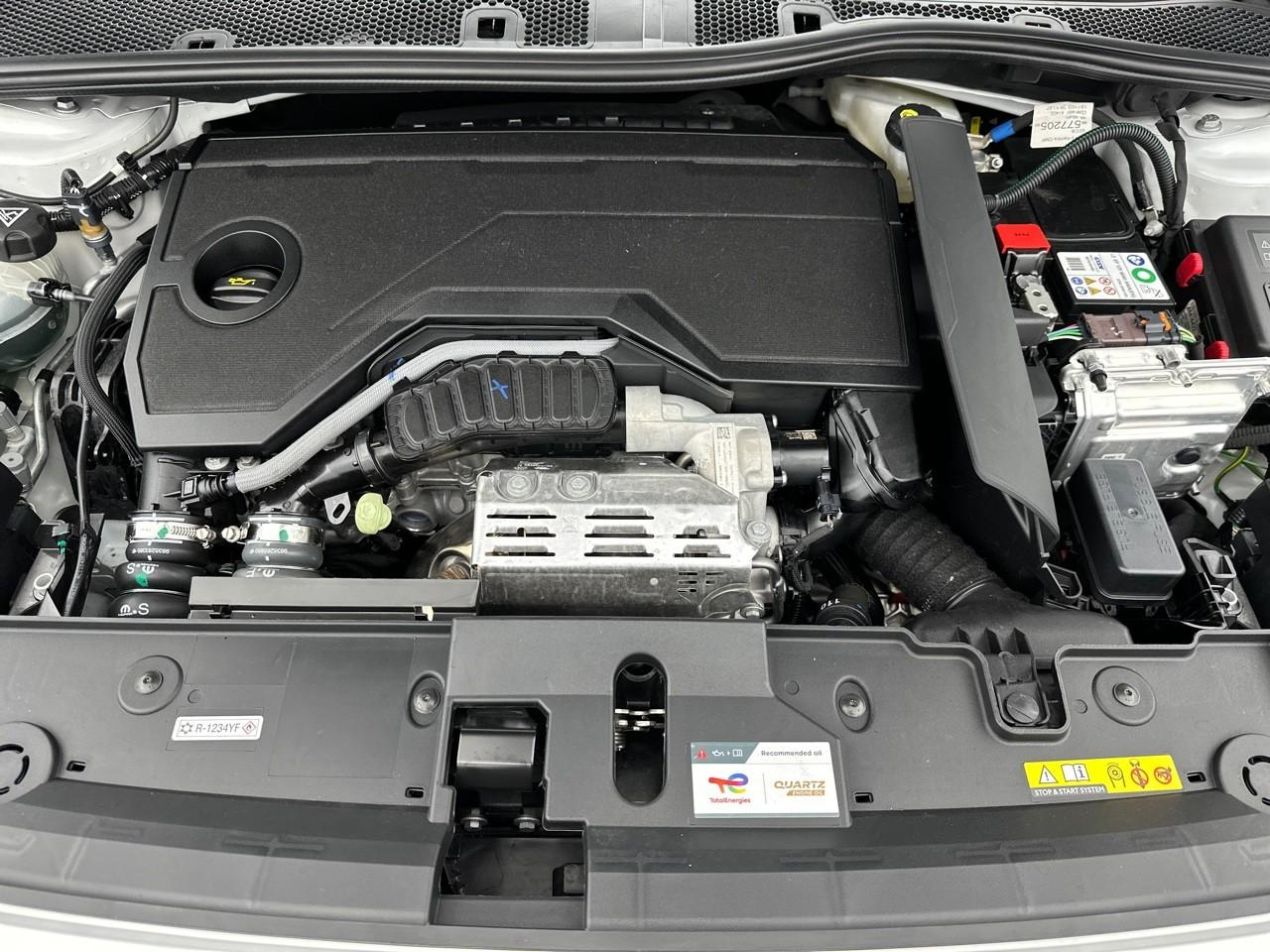 Opel Corsa 1.2 turbo hybrid 100 ch e-dct6 gs — photo 13