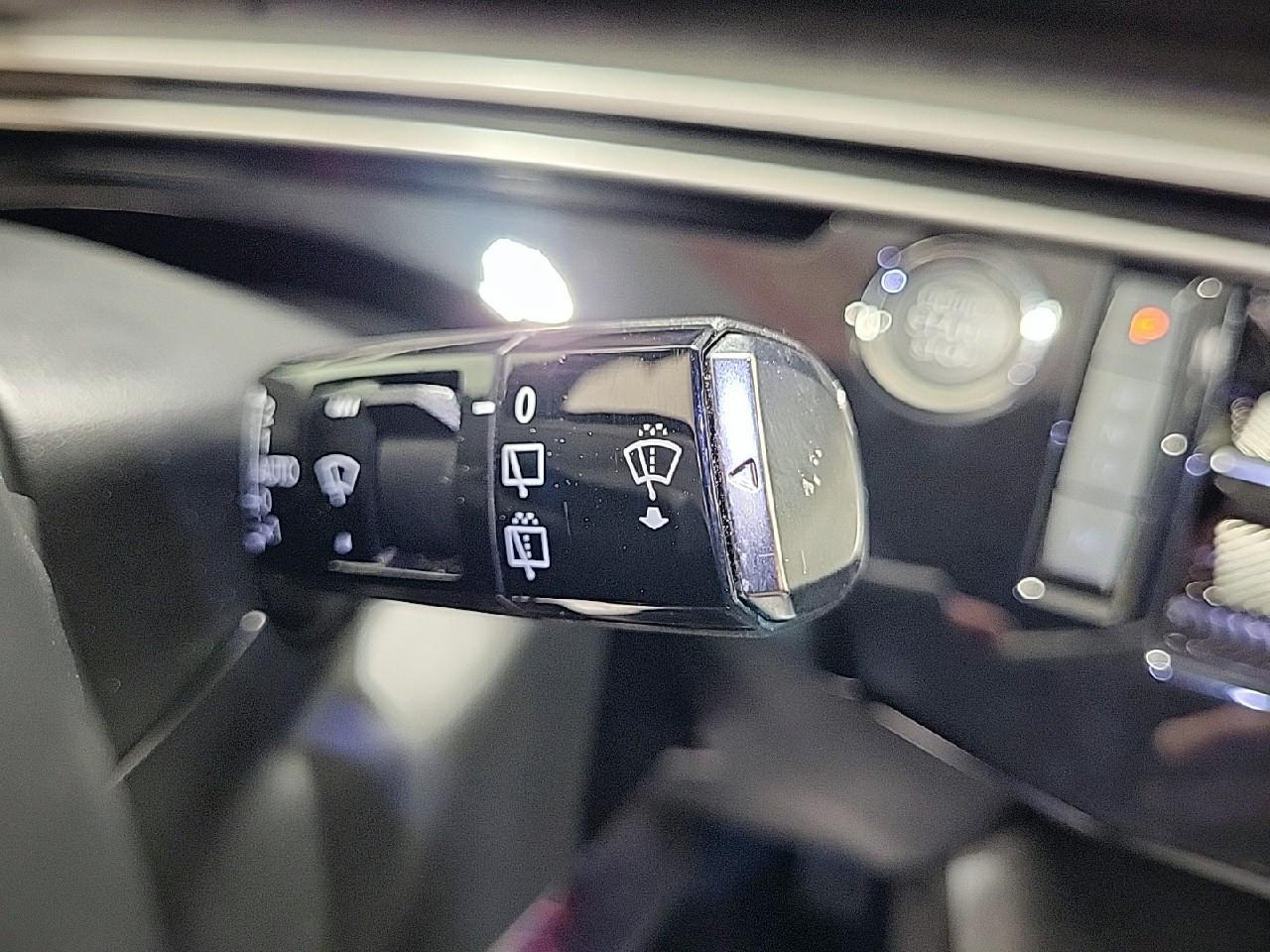 Peugeot 5008 hybrid 145 ch e-dcs6 allure — photo 21