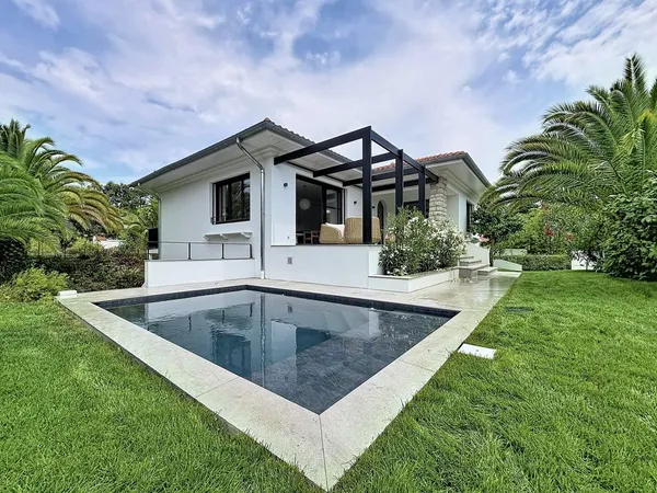 Maison de luxe 7 pièces 180 m²