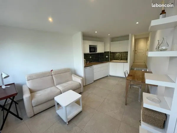 Studio 1 pièce 26 m²
