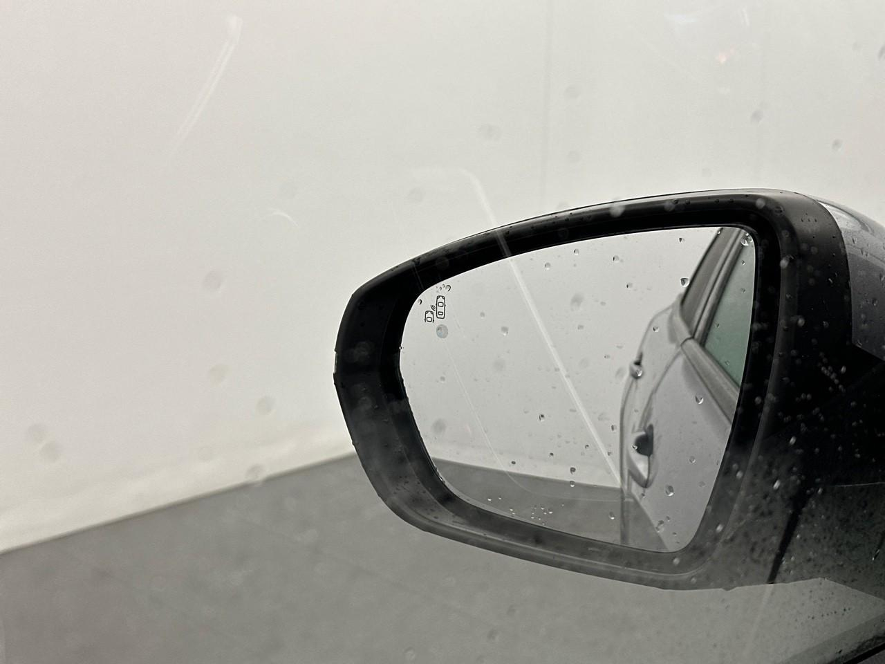 Peugeot 3008 hybrid 225 e-eat8 allure — photo 17