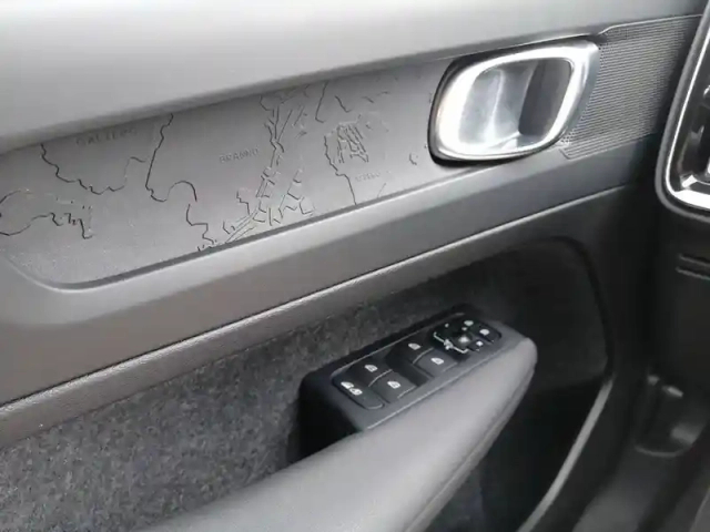 Volvo Xc40 recharge extended range 252 ch 1edt — photo 30