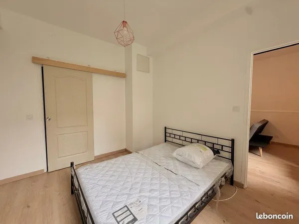 Appartement à louer avec cour privative
