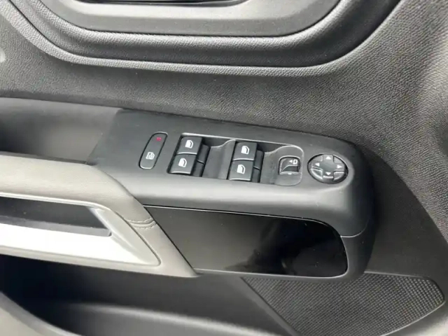 Citroën C5 Aircross puretech 130 s&amp;s eat8 — photo 18