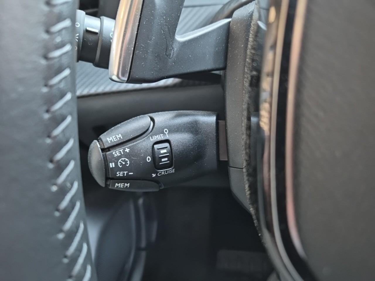 Peugeot 208 1.2 hybrid 110ch style e-dcs6 — photo 18