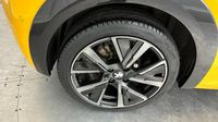 Peugeot 208 1.5 BlueHDi 100ch S&S GT — photo 22