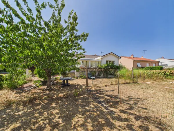 Maison sur sous sol 2 chambres