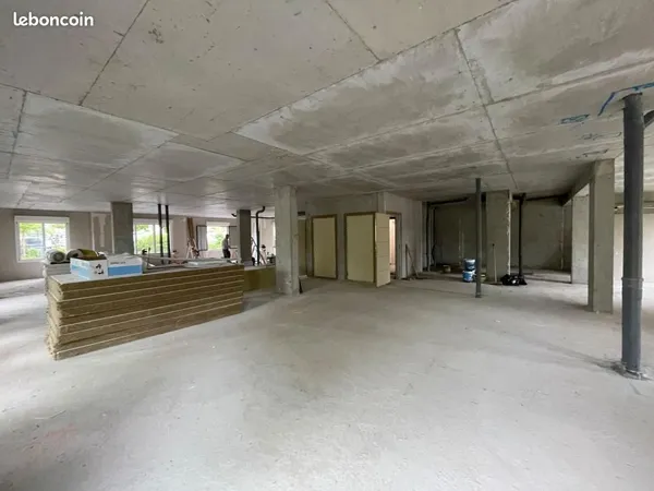 Bureau 59 m²