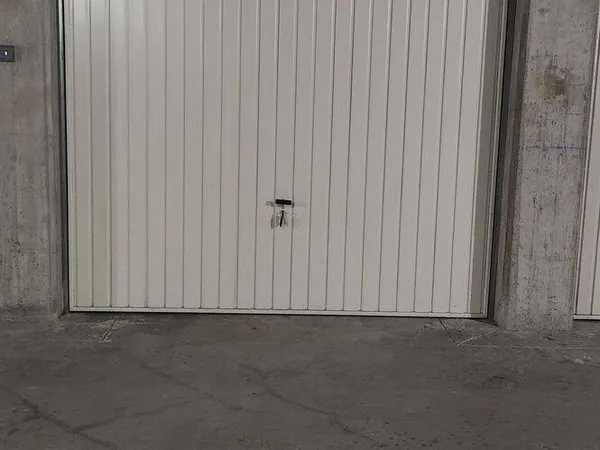 Parking 13 m²
