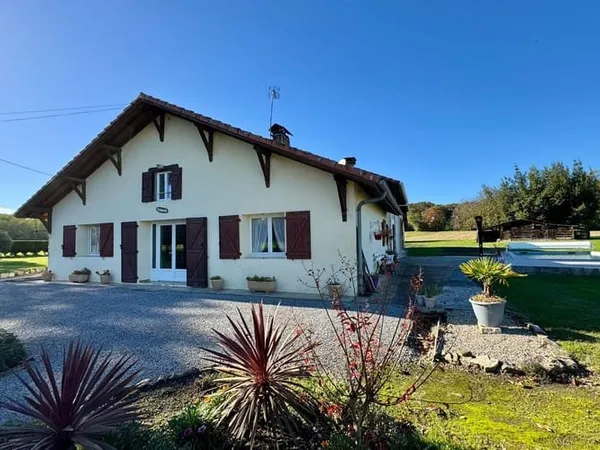 Maison 5 pièces 142 m²