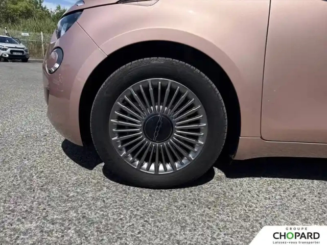 Fiat 500 c e 118 ch — photo 12