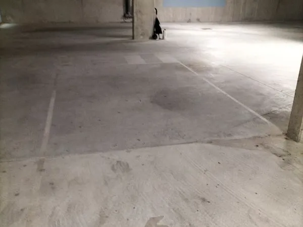 Place de parking sécurisée en sous-sol