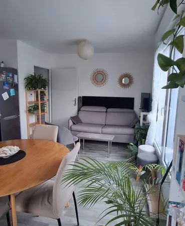 Appartement 2P 35m² - dernier étage - balcon et parking sous-sol