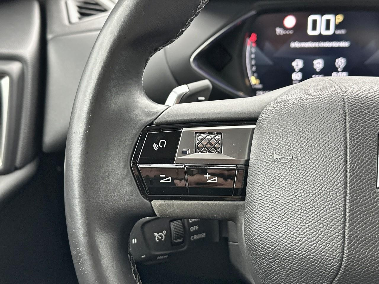 Ds Ds 3 crossback puretech 130 eat8 connected chic — photo 20