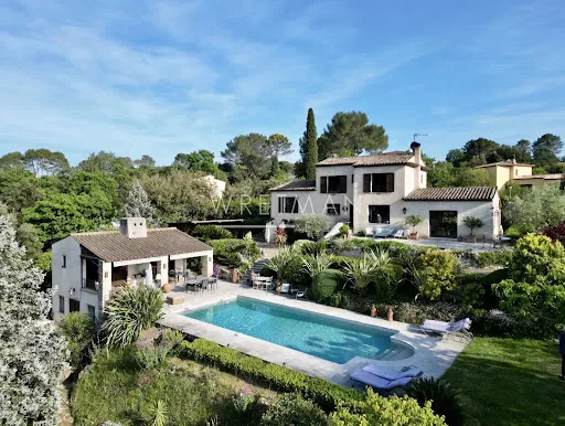 Maison 8 pièces