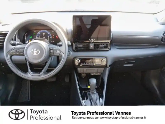 Toyota Yaris 116h design 5p my26 — photo 6