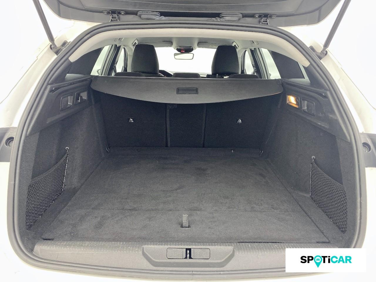 Peugeot 308 1.5 bluehdi 130ch s&s active pack eat8 — photo 6