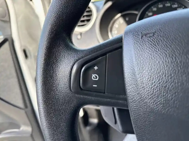 Renault Kangoo fourgonnette 1.5 dci 75ch grand confort — photo 17