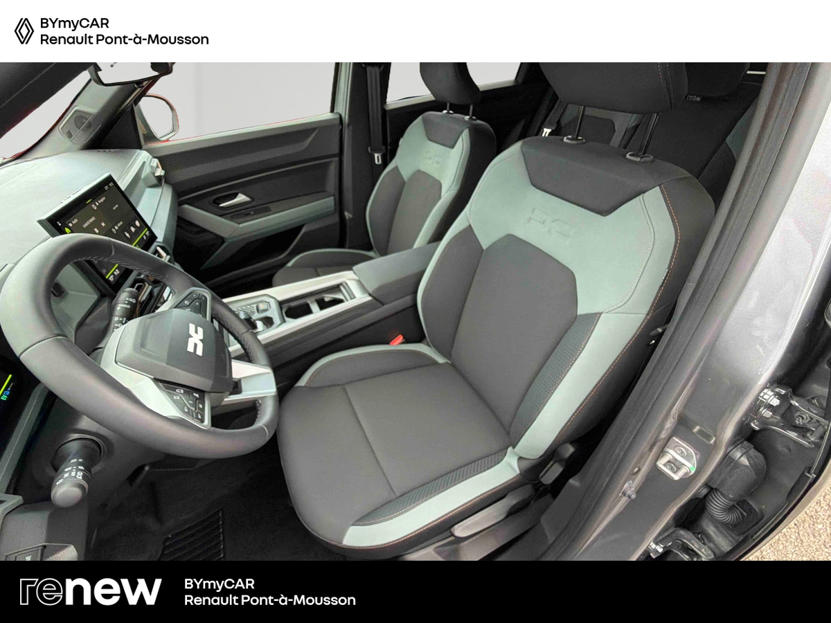 Dacia Bigster Hybrid 155 — photo 11