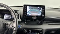 Toyota Yaris 116h Design 5p MY22 — photo 29