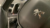 Peugeot 3008 HYBRID 225ch Allure Pack e-EAT8 — photo 23