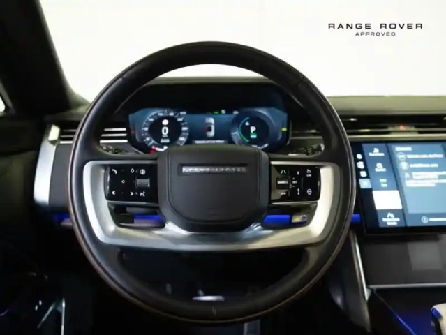 Land Rover Range Rover 3.0 p550e 550ch phev sv swb — photo 9