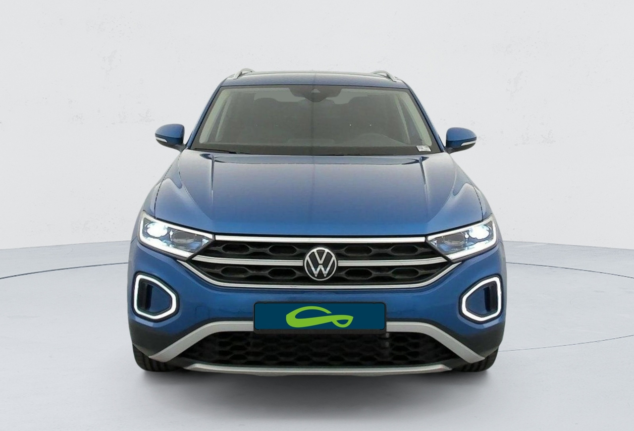 Volkswagen T-Roc — photo 8