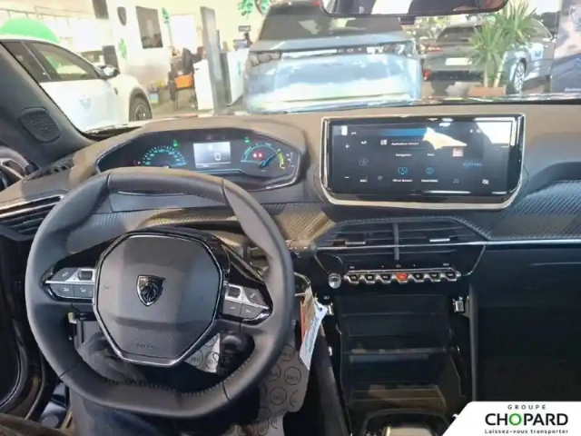 Peugeot 2008 hybrid 110 e-dcs6 — photo 32