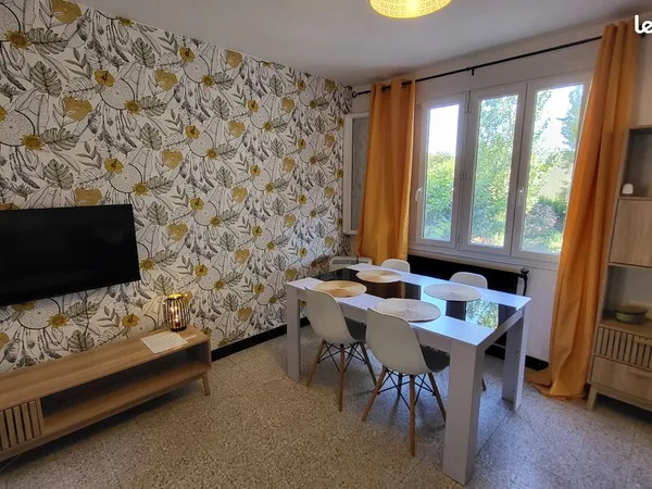 Avignon, Appartement 3 chambres, Parking sécurisé,