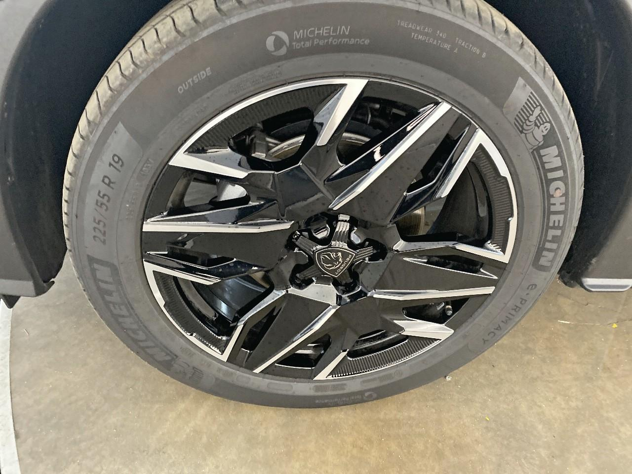 Peugeot 3008 hybrid 145 e-dcs6 allure — photo 11