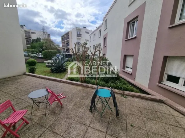 Studio 1 pièce 21 m²