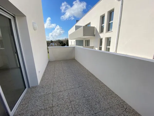 T3 avec terrasse et parking