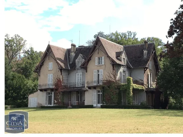 Maison et villa de prestige Vente Pouzy-Mésangy 19p 417m² 469000€