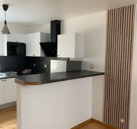 Location d'un appartement meublé quartier des halles