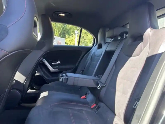 Mercedes Classe A 180 d amg line — photo 13