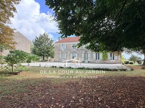 Maison de famille en Charente-Maritime, à 35 minutes des plages