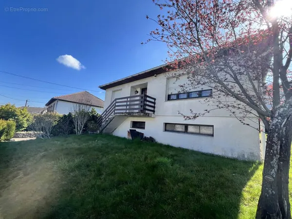 En exclusivité à falck - maison individuelle avec jardin et garage