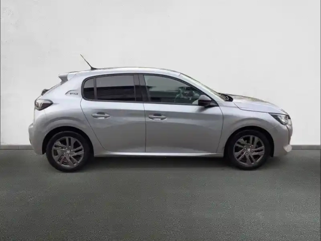 Peugeot 208 puretech 75 s&amp;s bvm5 — photo 4