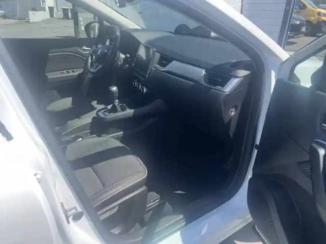 Renault Captur tce 90 — photo 16