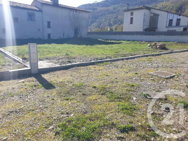 Terrain 547 m²