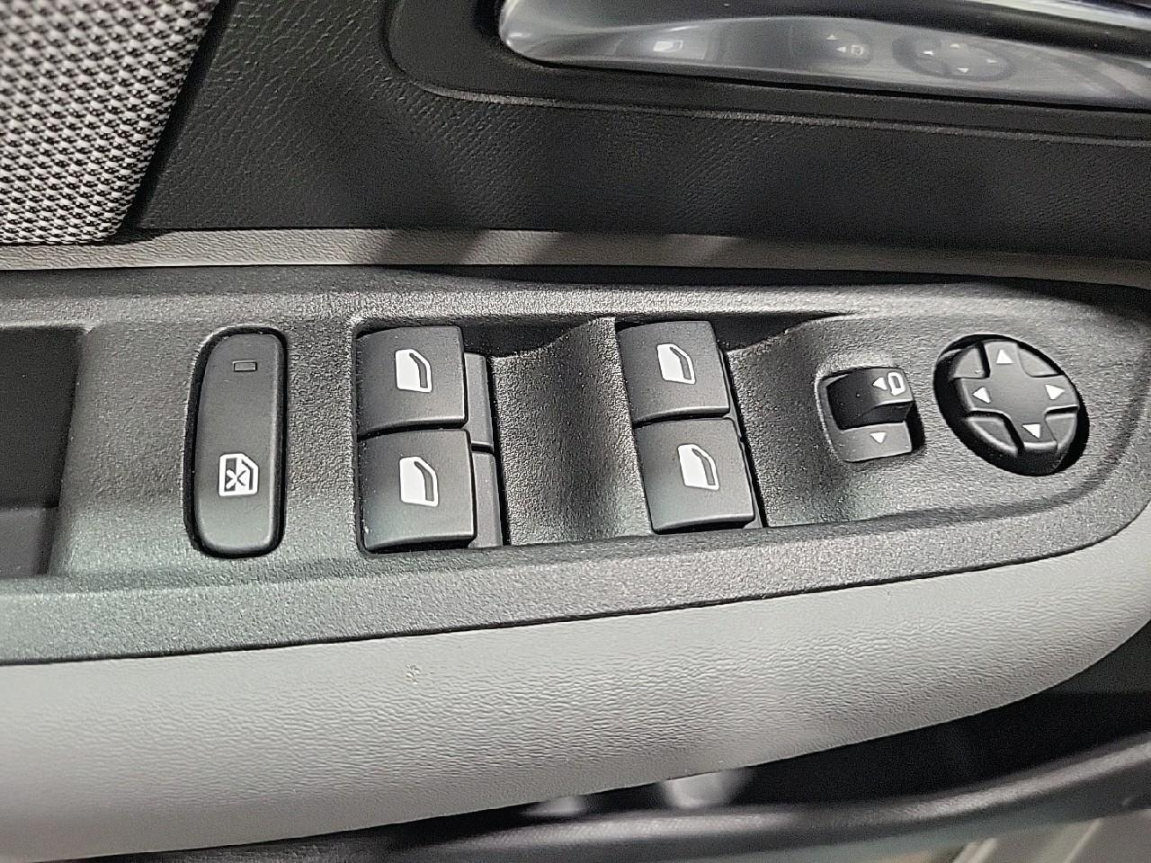 Citroën C4 hybride 145 e-dcs6 collection — photo 23