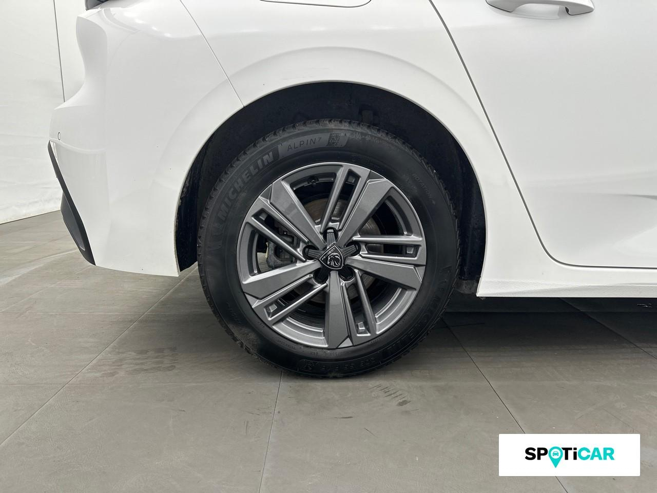Peugeot 308 1.5 bluehdi 130ch s&s active pack — photo 11