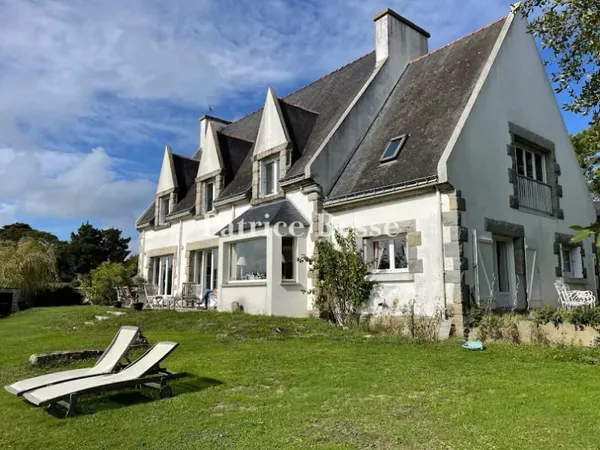 Maison 11 pièces 268 m²