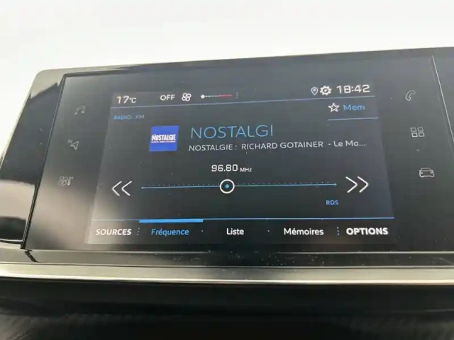 Peugeot 208 puretech 100 s&amp;s bvm6 — photo 50