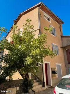 Pour investisseur 2 T2 centre ville de DIGNE