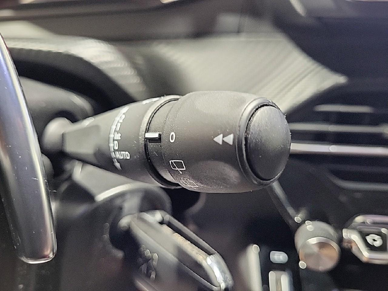 Peugeot 2008 bluehdi 130 s&s eat8 allure — photo 21