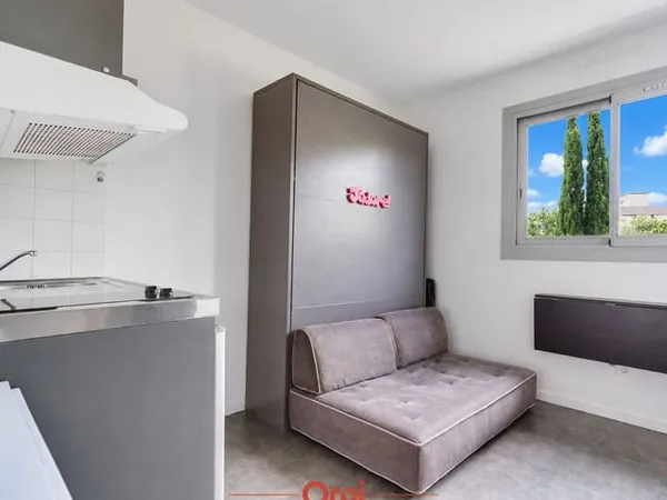 Studio 1 pièce 12 m²